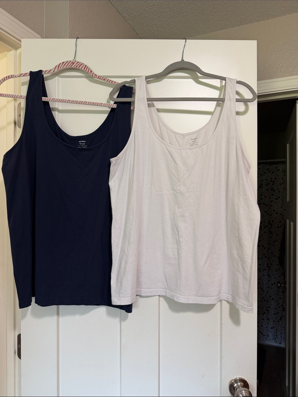 Old Navy Scoop Neck Tank Tops - Navy and White